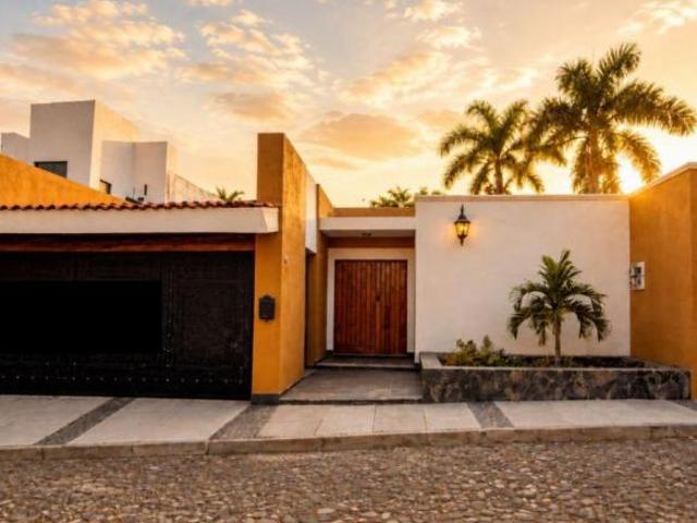 Casa en Venta estilo Mexicano con toques modernos en Comala Pueblo Mágico
