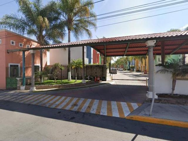 Casa en venta Fovissste la Guitarrilla Querétaro Recuperación Bancaria