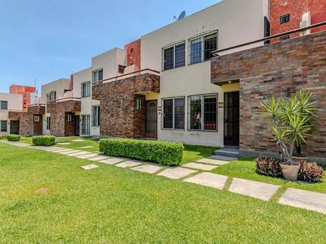 Casa en venta, Francisco Villas Colina de Xochitepec. Morelos