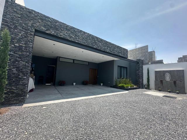 CASA EN VENTA, FRACC AL NORTE DE SALTILLO