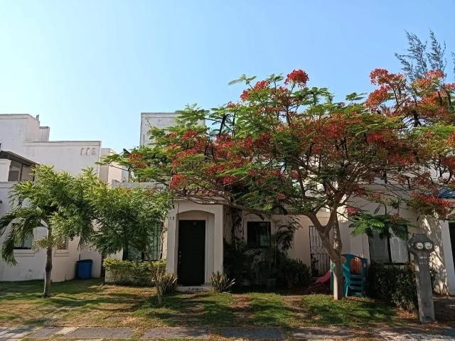 Casa en Venta | Fracc. Al Andalus | Cluster Granada con Alberca | Lado Sombra | Boca del R?o