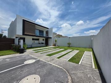 CASA EN VENTA FRACC. ALBORETO EN METEPEC A 10 MINUTOS GALERIAS Y SALIDA RAPIDA CDMX