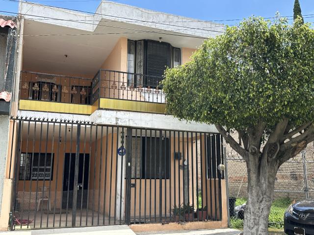 Casa en venta, Fracc. Arroyo Seco, San Pedro Tlaquepaque | RCV 2343