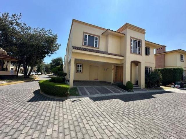 CASA EN VENTA FRACC. CASA DEL PEDREGAL EN METEPEC