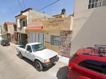 CASA EN VENTA, FRACC. CIUDAD DEL SOL, LA PIEDAD DE CABADAS, MICHOACÁN