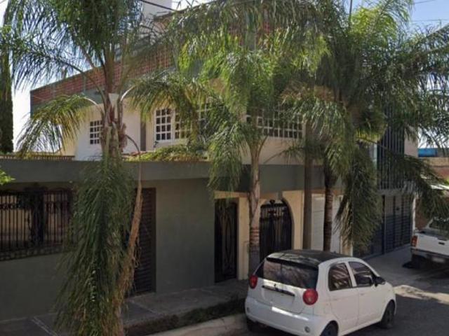 CASA EN VENTA, FRACC. CIUDAD DEL SOL, LA PIEDAD DE CABADAS, MICHOACÁN