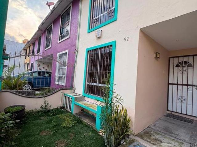 CASA EN VENTA FRACC. EX HACIENDA DE JALAPILLA RAFAEL DELGADO, VER