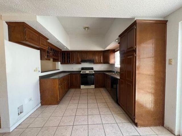 CASA EN VENTA FRACC. FUENTES DEL VALLE POR GALERIAS TEC