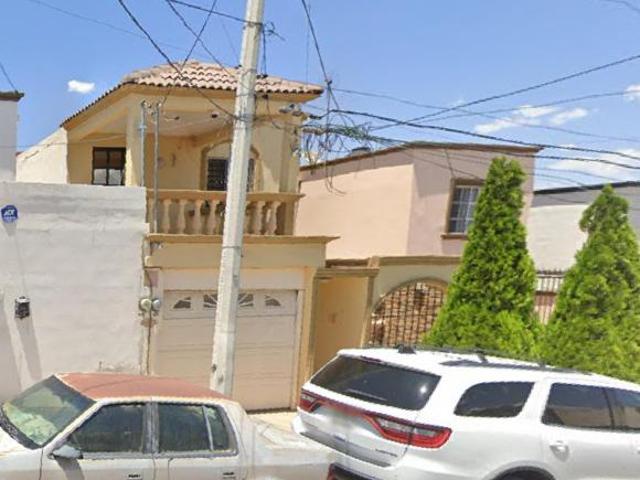 Casa en Venta. Fracc. Gustavo Díaz Ordaz. Saltillo, Coahuila