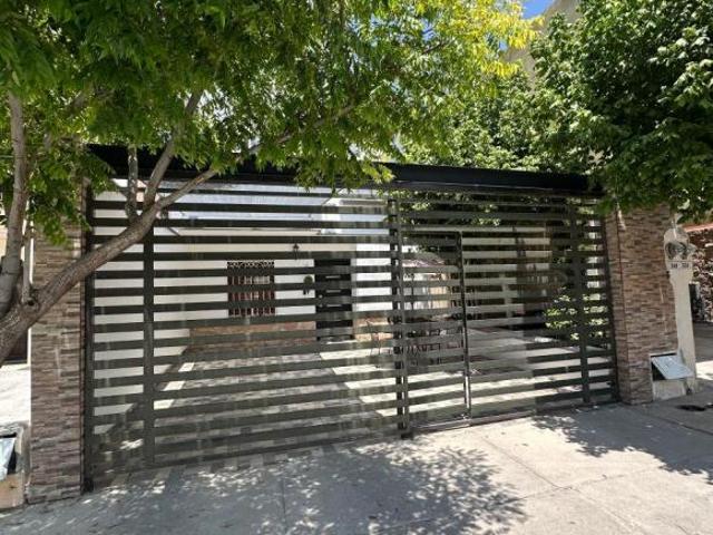 CASA EN VENTA FRACC. HACIENDA EL CORRIJO