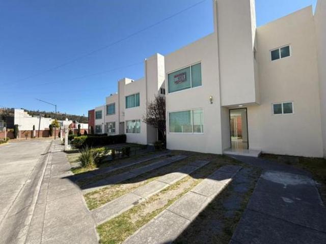 CASA EN VENTA FRACC. LA NORIA ZINACANTEPEC