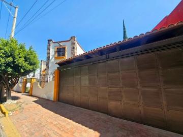 CASA EN VENTA FRACC LA CONCEPCION ZAVALETA EN ESQUINA $12,000,000