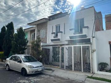 Casa en Venta Fracc. Los Pinos Tonalá