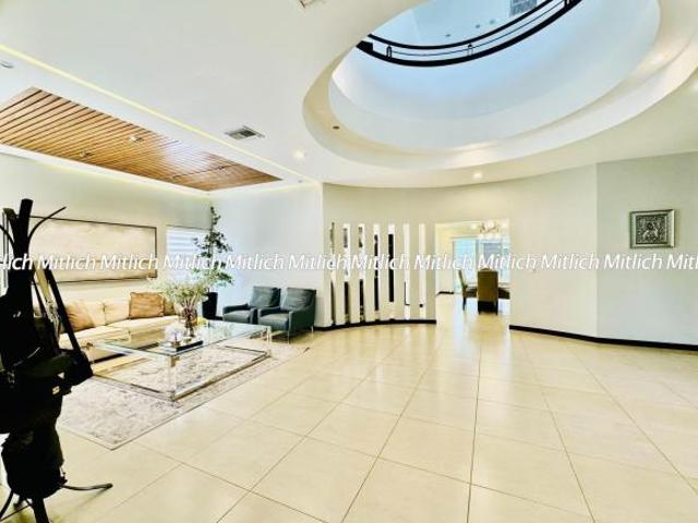 Casa en Venta Fracc. Puerta de Hierro $13,500,000