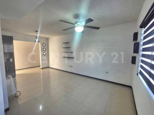CASA EN VENTA FRACC. PUERTA SEBASTIAN, PROVINCIA DE SANTA CLARA, CHIHUAHUA
