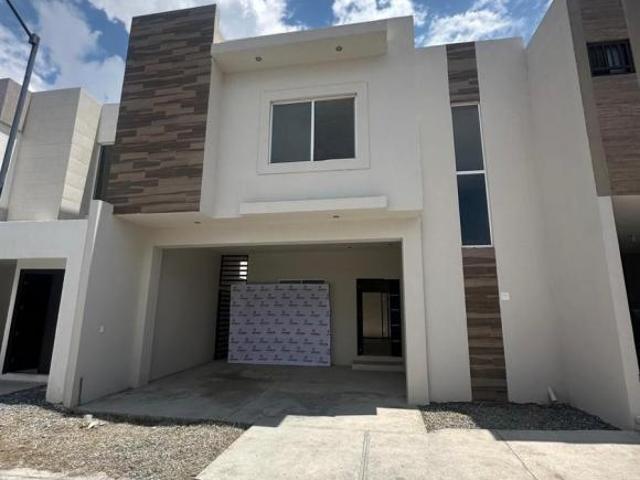CASA EN VENTA, FRACC PRADERAS