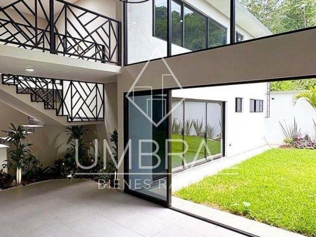 Casa en VENTA, Fracc. privado, COATEPEC