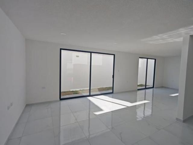 Casa en venta Fracc Real de Cortés