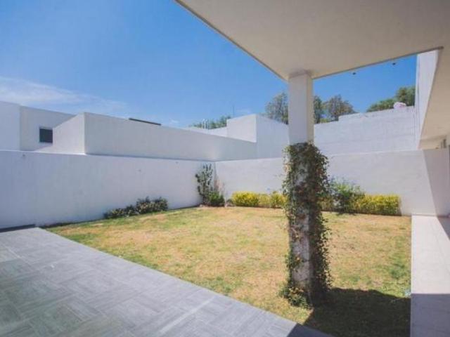 CASA EN VENTA FRACC RIVERAS DEL CAMPESTRE CELAYA