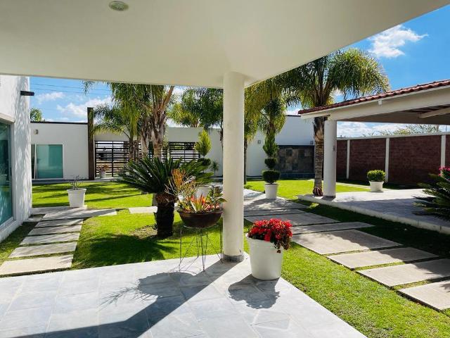 Casa en venta fracc. Santuario Santa Rita