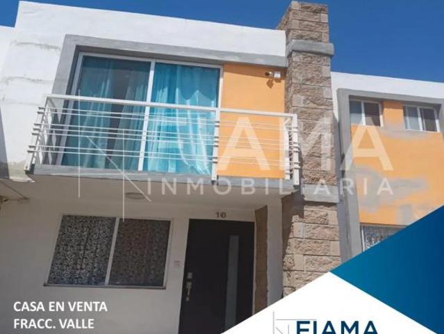 CASA EN VENTA FRACC. VALLE MAGNO, TEPIC, NAYARIT
