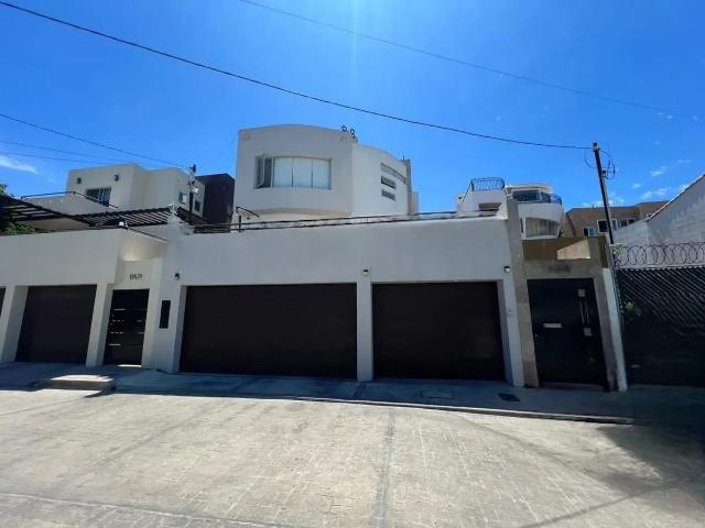 CASA EN VENTA FRACC. VILLA COLONIAL