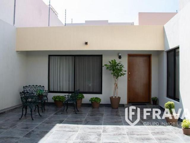 CASA EN VENTA FRACC. VILLA UNIVERSITARIA