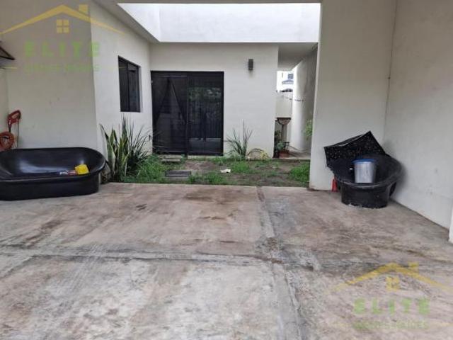 CASA EN VENTA FRACC. 18 DE MARZO CD MADERO
