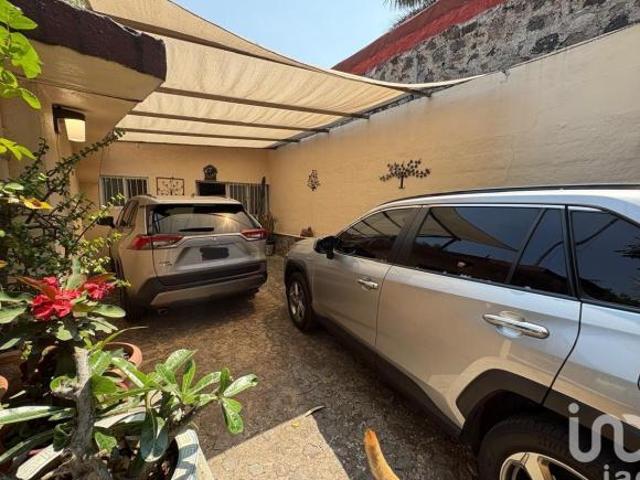 CASA EN VENTA FRACCIONAMIENTO TAMOANCHAN, JIUTEPEC, MORELOS