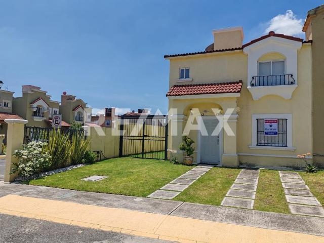 Casa en Venta, Fraccionamiento Urbi Hacienda Lomas, Calimaya, Estado de México