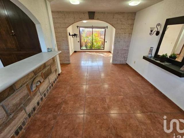 CASA EN VENTA FRACCIONAMIENTO VILLAS DE TLAYACAPAN, MORELOS