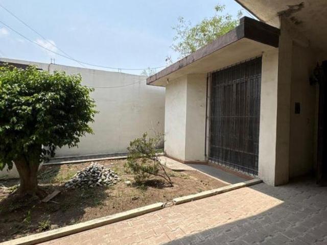 Casa en Venta, Fraccionamiento Zozaya