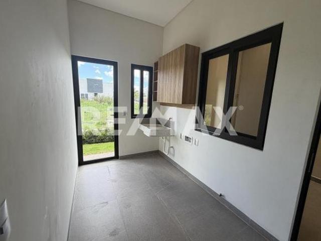 Casa en Venta El Campanario Querétaro Doble Altura y Terraza Privada