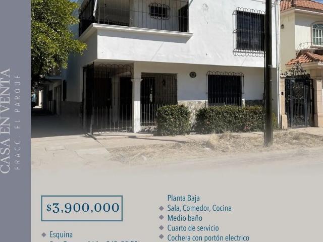 CASA EN VENTA FRACCIONAMIENTO EL PARQUE