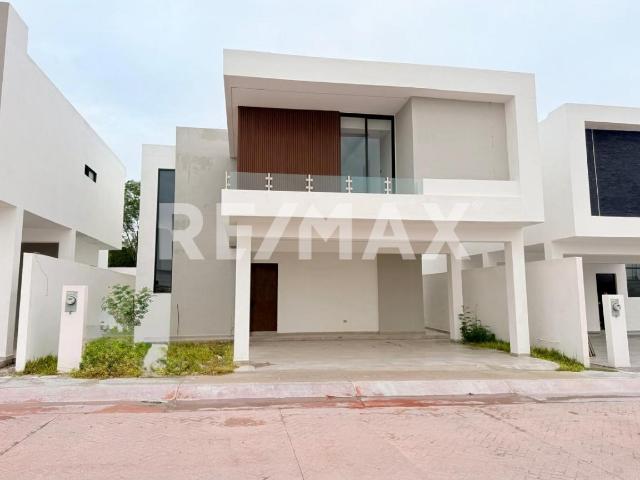 CASA EN VENTA FRACCIONAMIENTO FRAMBOYANES