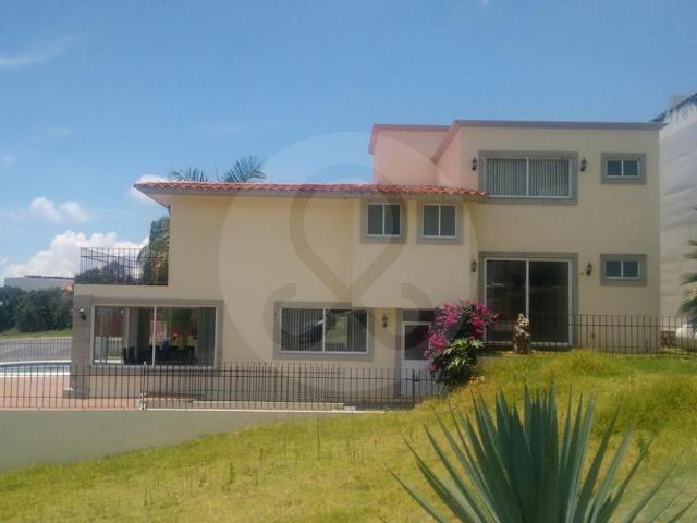 CASA EN VENTA FRACCIONAMIENTO GRAN RESERVA, IXTAPAN DE LA SAL