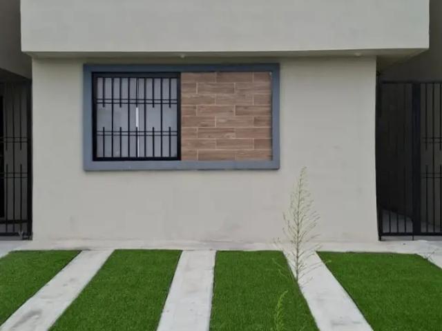 Casa en venta! fraccionamiento hacienda Los Tulipanes, sector Bellona, Juárez NL