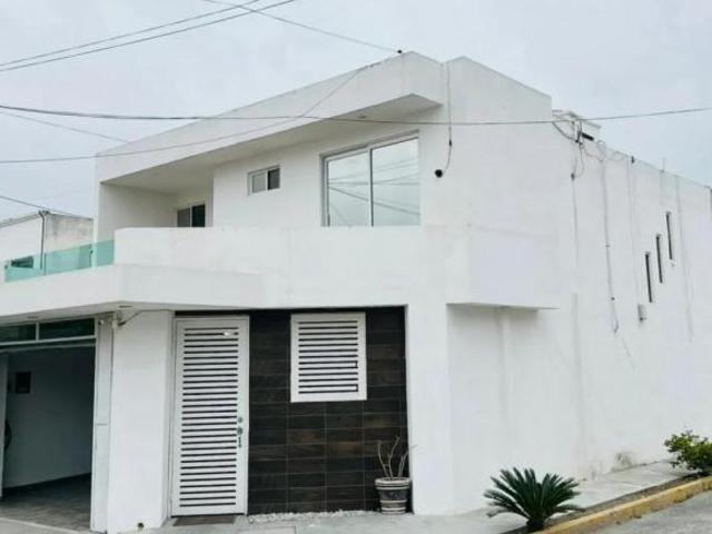 Casa en Venta, Fraccionamiento Haciendas del Santuario