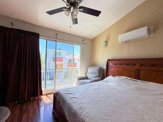 Casa en venta Fraccionamiento Jardin Real, Coto 5, Zapopan Jalisco