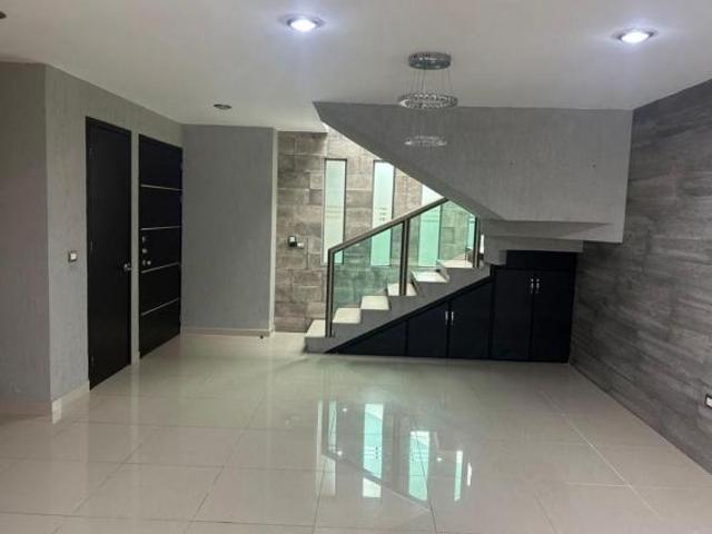 Casa en Venta | Fraccionamiento Loma de Oro, Las Ánimas, Xalapa, Veracruz
