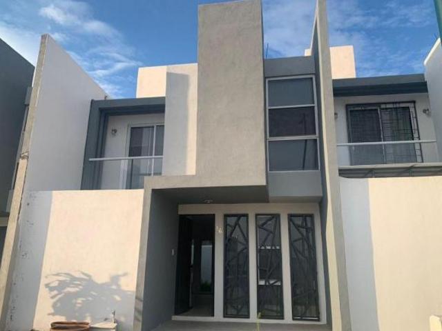 CASA EN VENTA, FRACCIONAMIENTO LOMAS DE LA PEÑA, TARIMBARO MICHOACAN