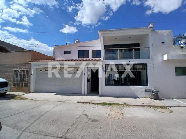 Casa en Venta Fraccionamiento Los Fuentes