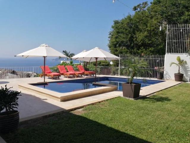 CASA EN VENTA FRACCIONAMIENTO MARINA BRISAS