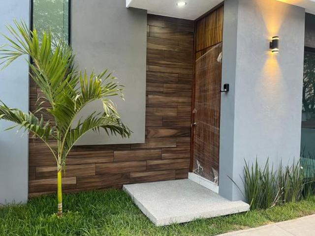 Casa KEFREN en venta Fraccionamiento Punta Rioja Colima 2 plantas 2 Rec. 2.5 baños Colima Colima