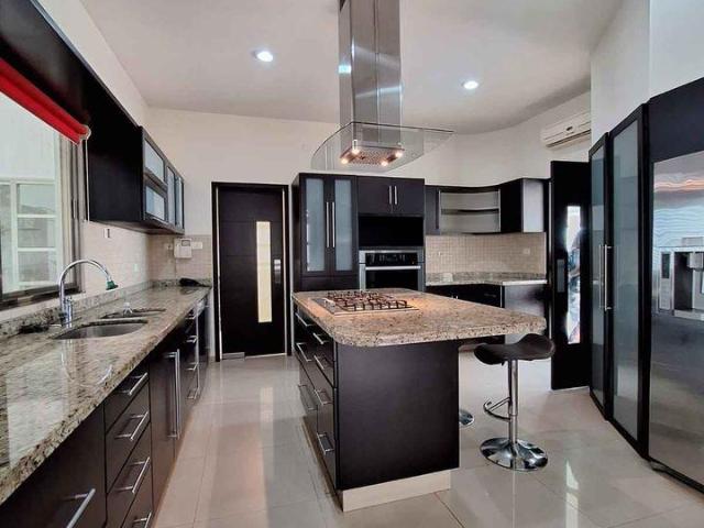 CASA EN VENTA FRACCIONAMIENTO RESIDENCIAL EL COUNTRY