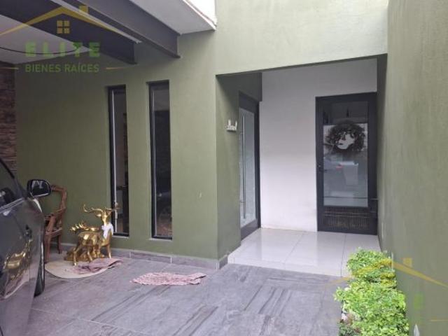 CASA EN VENTA FRACCIONAMIENTO RESIDENCIAL EL PARQUE CD MADERO TBC