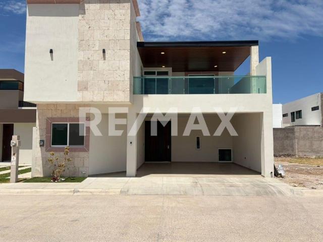 CASA EN VENTA FRACCIONAMIENTO SANTA ROSA