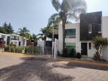 Casa en Venta Fraccionamiento San Ezequiel San Jose Xilotzingo