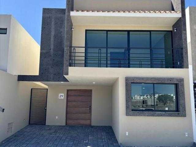Casa en Venta Fraccionamiento Sauco, Harás del Bosque