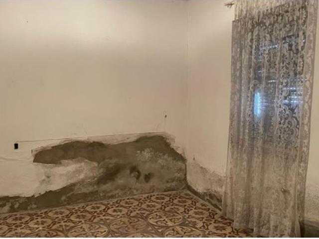 Casa en venta frente a Mercadona en Casas Ibáñez